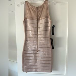 Bebe XS body con dress